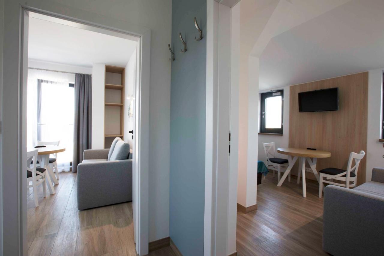 Willa Przy Porcie - Apartamenty Z Aneksami Kuchennymi Ustka Exterior photo
