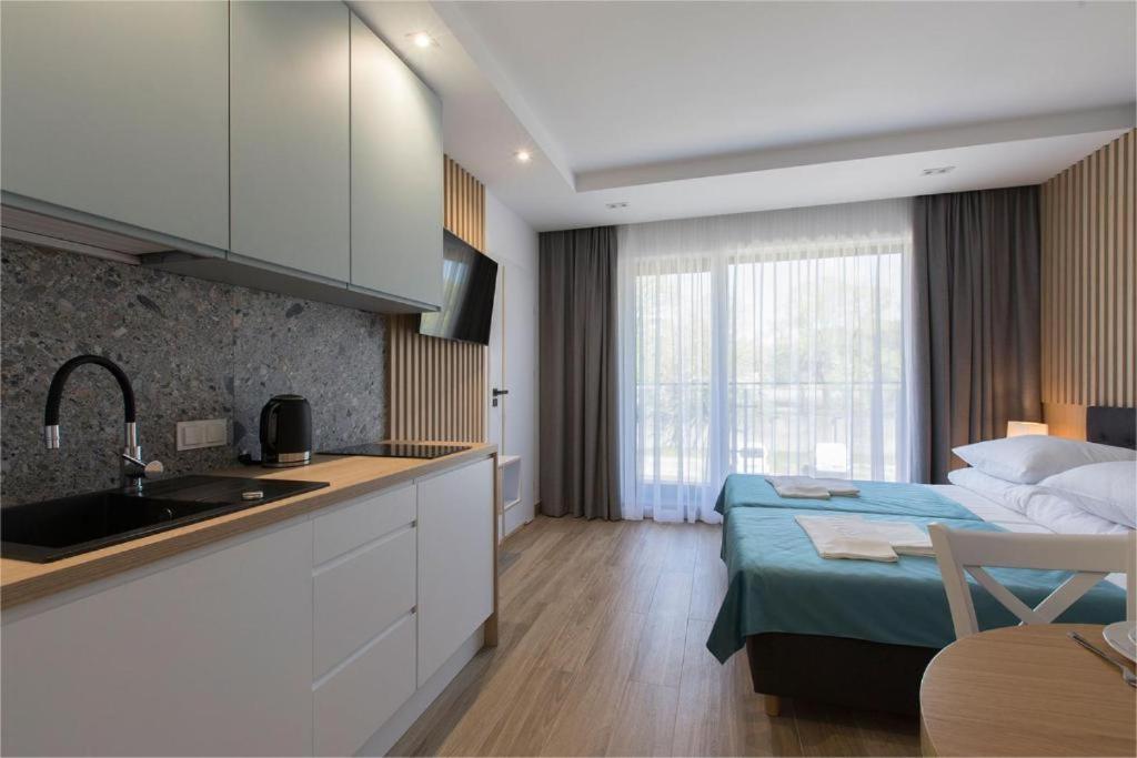 Willa Przy Porcie - Apartamenty Z Aneksami Kuchennymi Ustka Exterior photo
